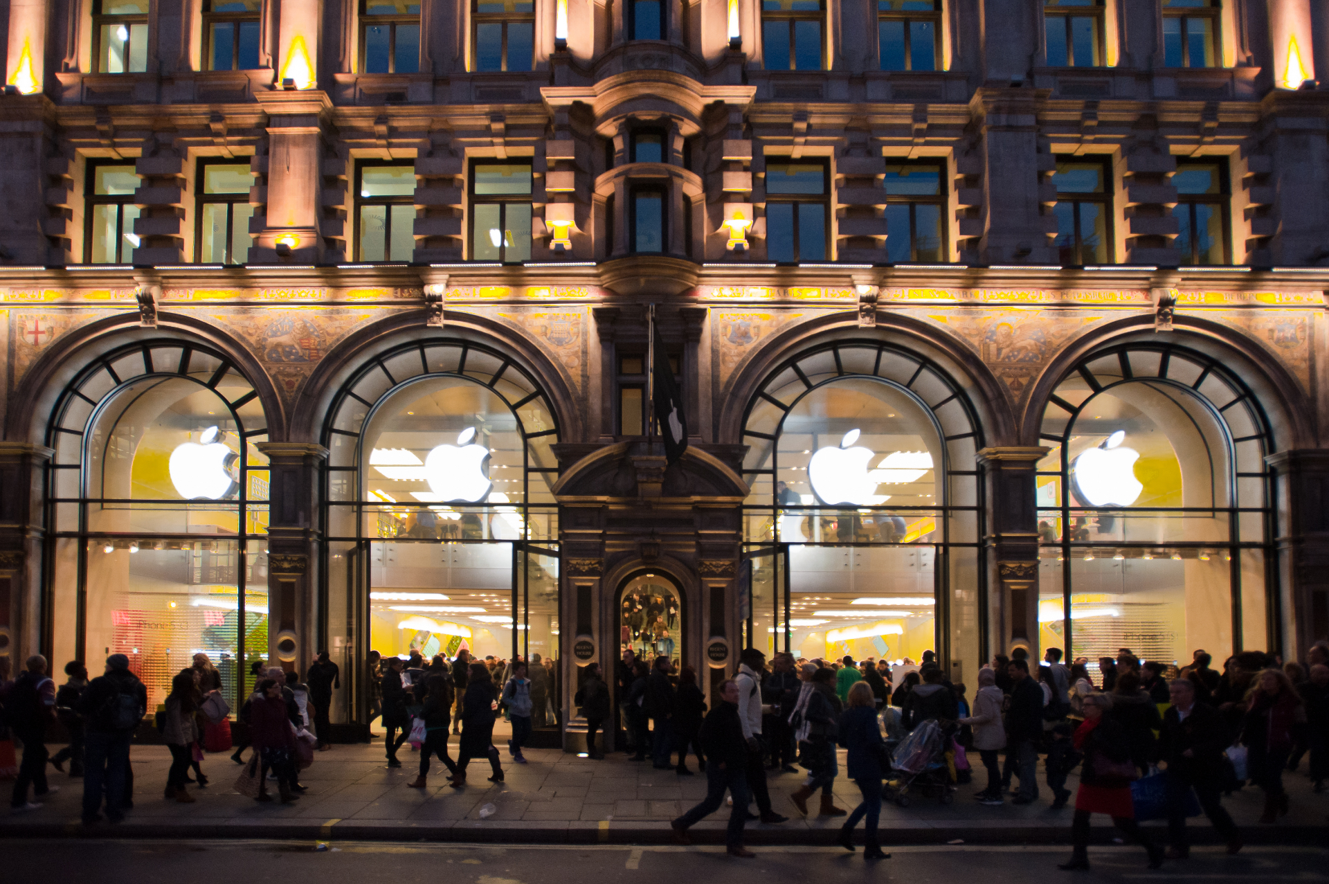 Apple Store, Regent Street - part of The Crown Estate's portfolio, an Innesco client supported with media relations at MIPIM.